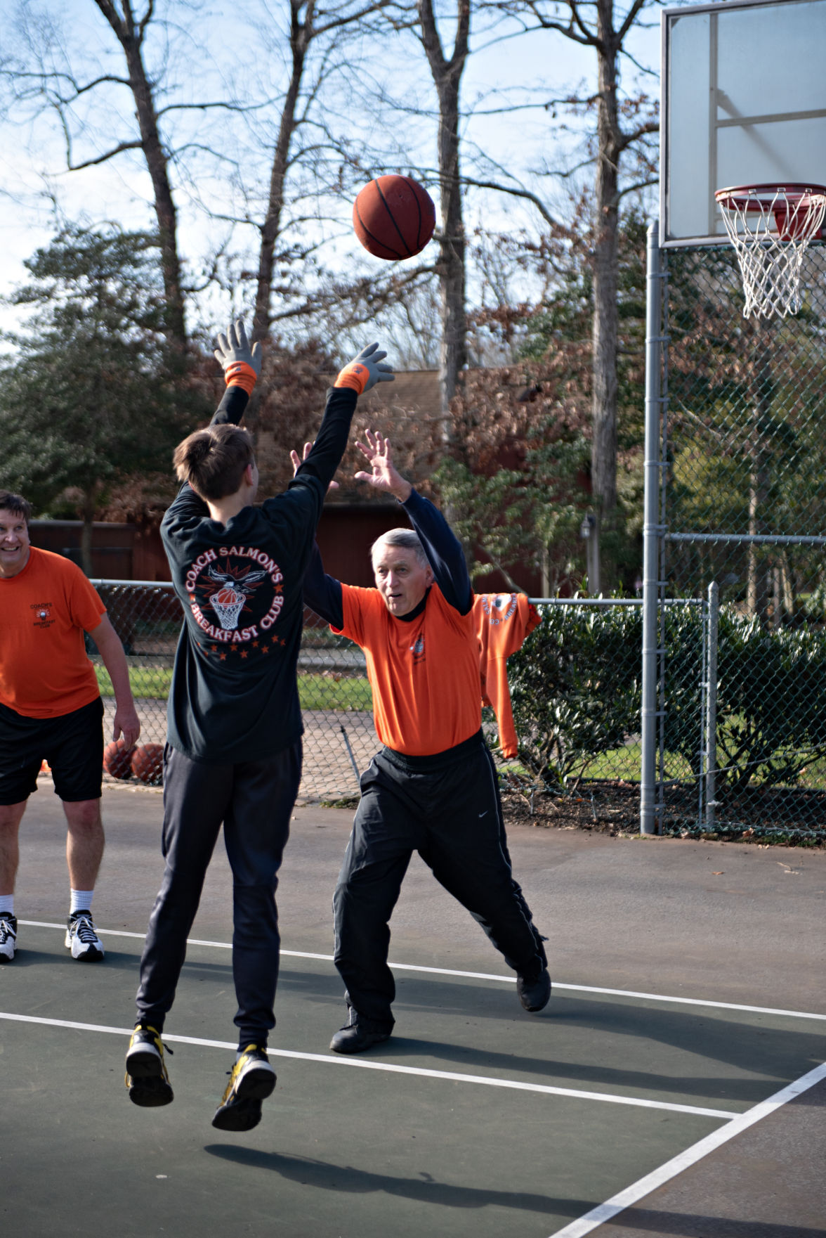 010321_nws_50hoopsclub